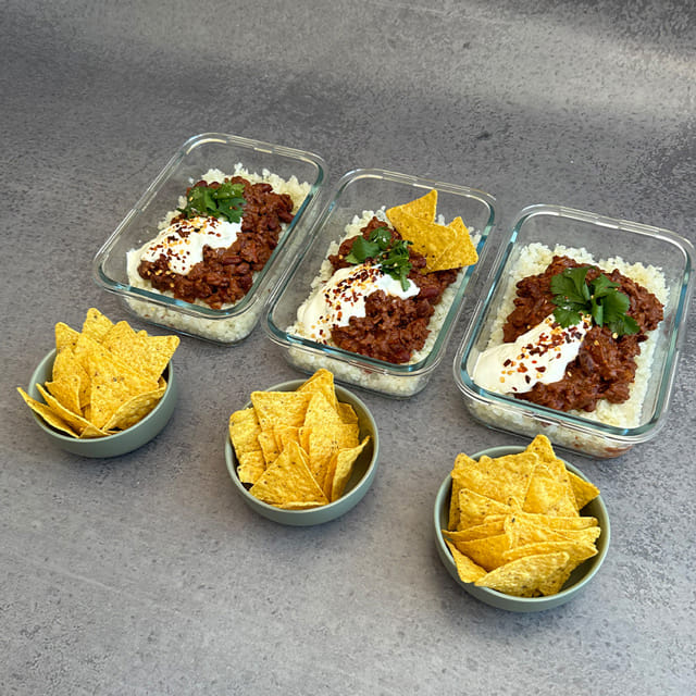 Chili con carne med blomkålris og tortillachips
