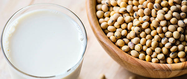 Plantefarse, soyamelk og mandelmel - er plantebaserte alternativer sunnere?