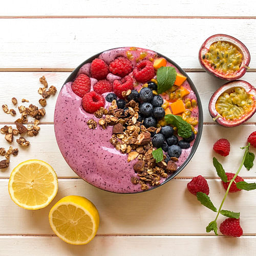 Purple smoothie bowl